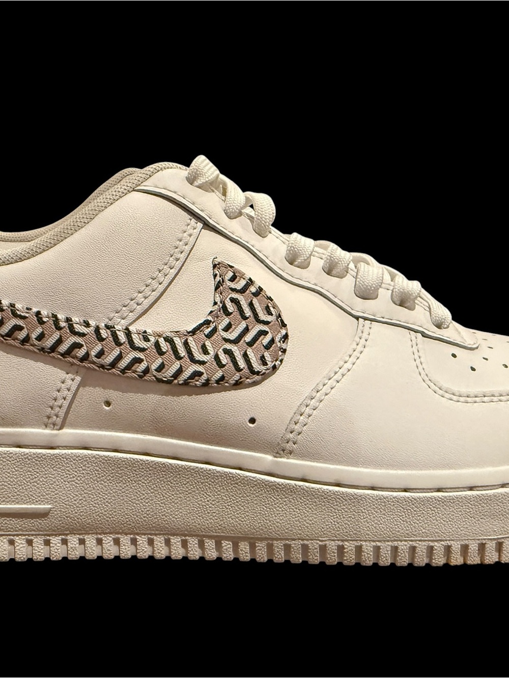 Nike Air Force 1 ’07 LV8